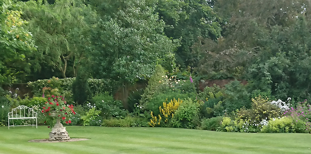 Main Herbaceous Border 2